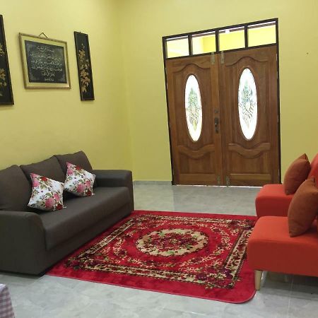 Homestay Talina Куала-Тренгану Екстер'єр фото