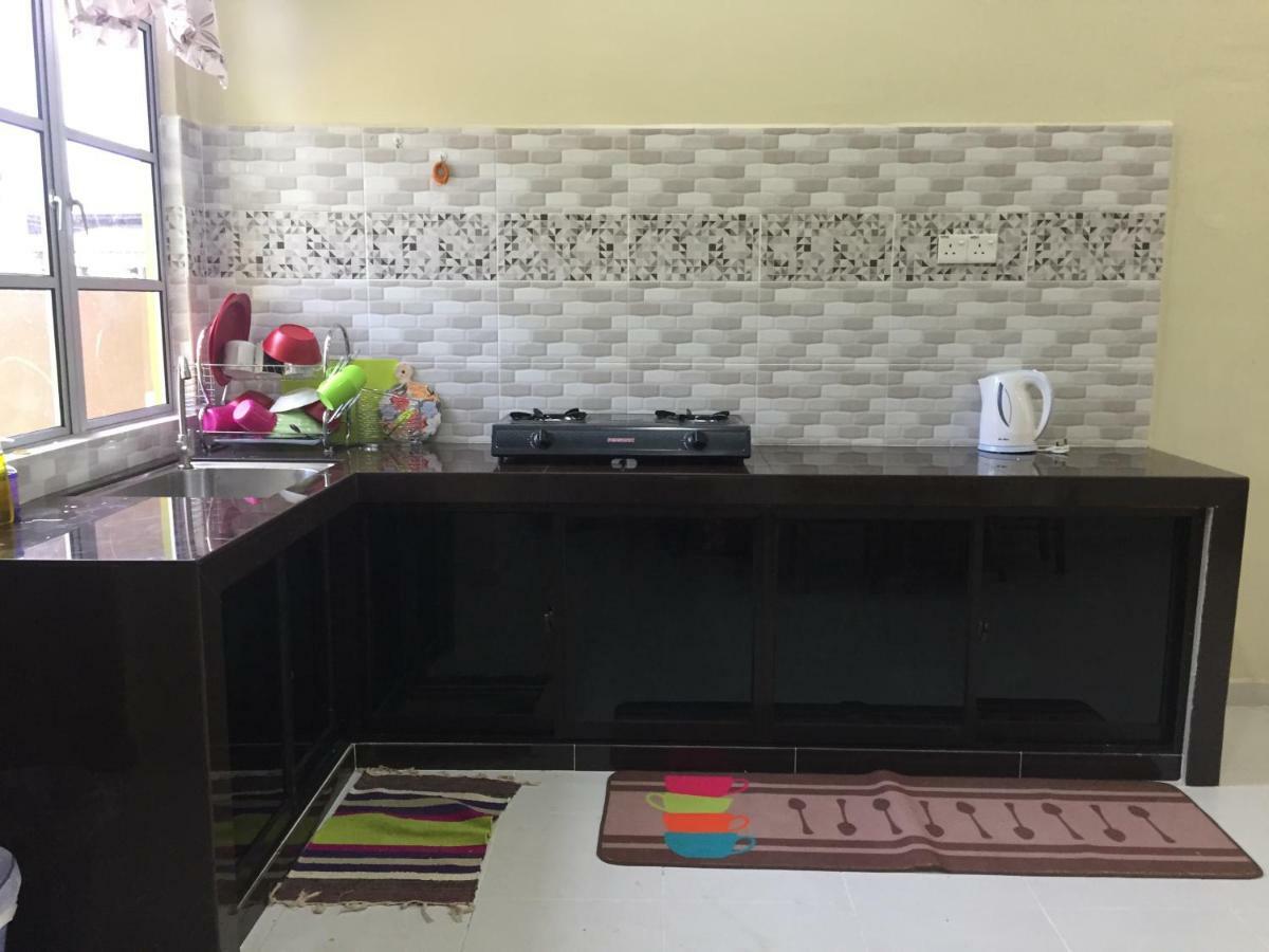Homestay Talina Куала-Тренгану Екстер'єр фото